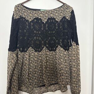 Judith March Blue and Tan Lace Long Sleeve Blouse